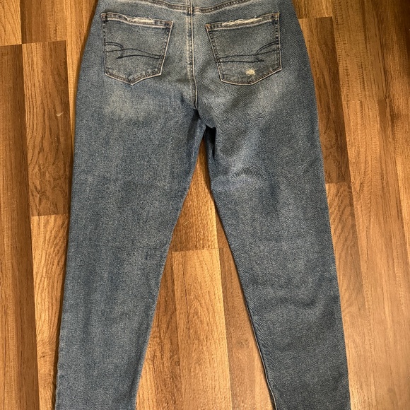 American Eagle Stretch Mom Jean size 6 - Picture 4 of 11